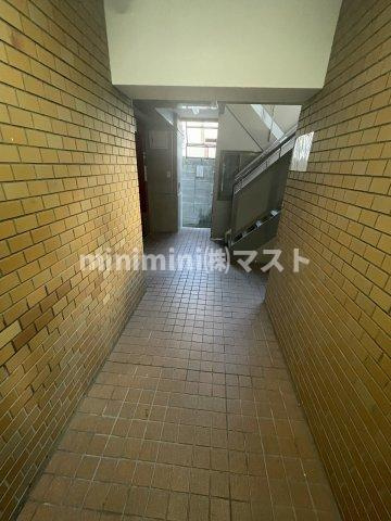 大阪市福島区海老江２丁目の賃貸マンションのロビー