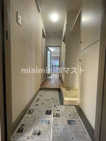 大阪市福島区海老江２丁目の賃貸マンションの玄関
