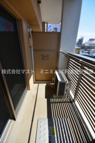 大阪市福島区海老江１丁目の賃貸マンションのバルコニー