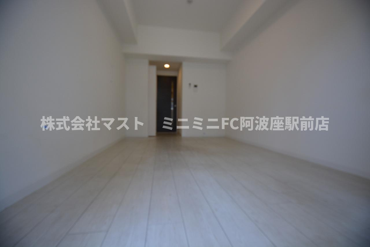 大阪市福島区海老江１丁目の賃貸マンションの居間・リビング
