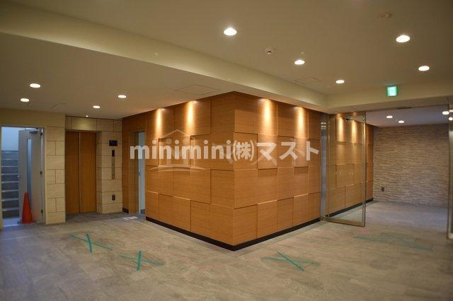 大阪市福島区福島６丁目の賃貸マンションのロビー