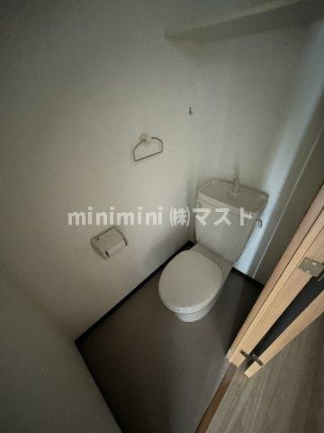 大阪市福島区大開２丁目の賃貸マンションのトイレ