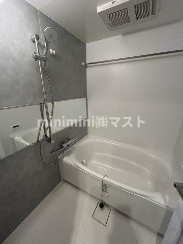 大阪市福島区海老江８丁目の賃貸マンションの浴室