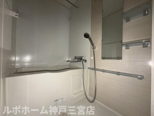アドバンス三宮Ⅳルシールの浴室