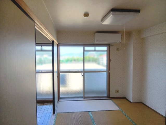 エリジアハイツ桟橋の和室|明るい和室です