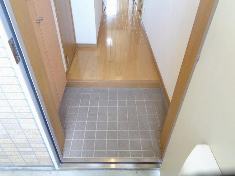 Balcony8南の丸の玄関