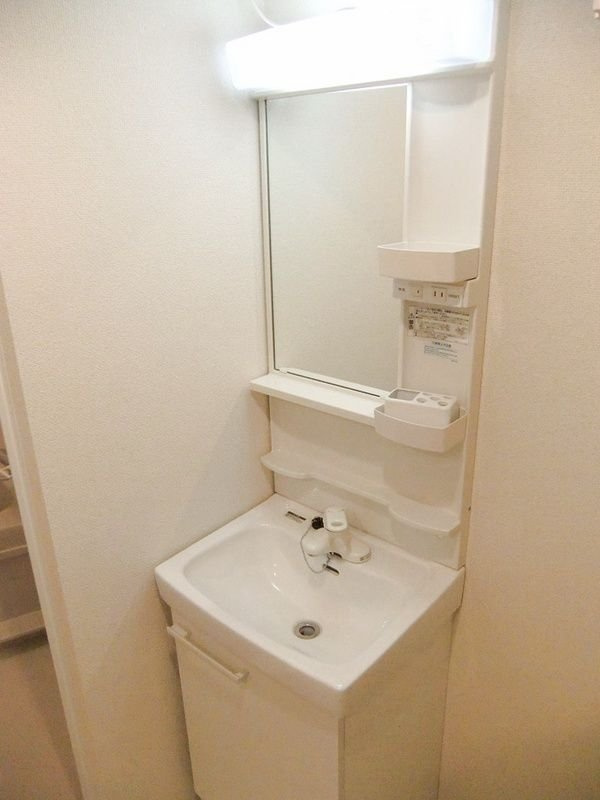 ｂ’ＣＡＳＡ西日暮里の洗面所
