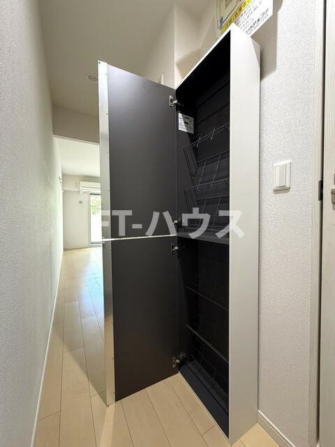 ダイワティアラ八千代緑が丘１１の収納
