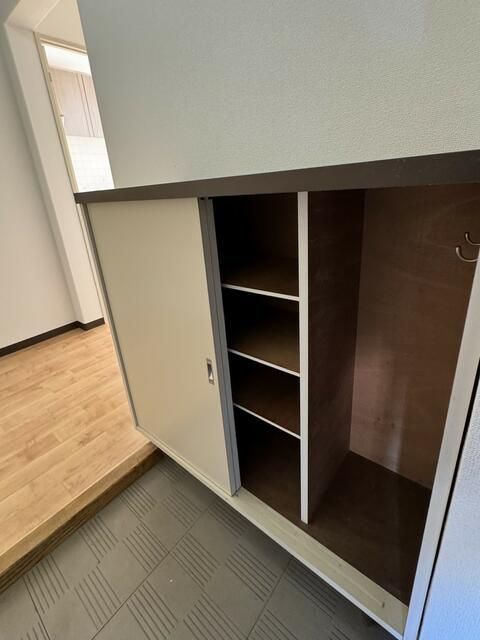 コートウィステリアの収納