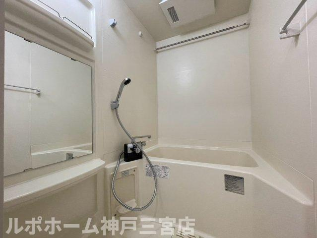 エスライズ新神戸の浴室