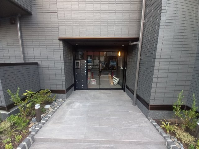 【エントランス】 | (仮称)D-ROOM高槻市寿町