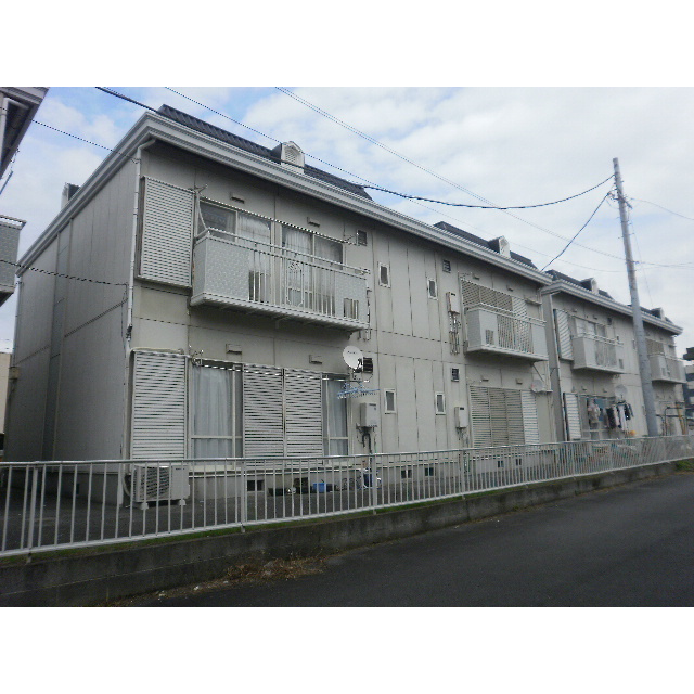 ファミール江川　B