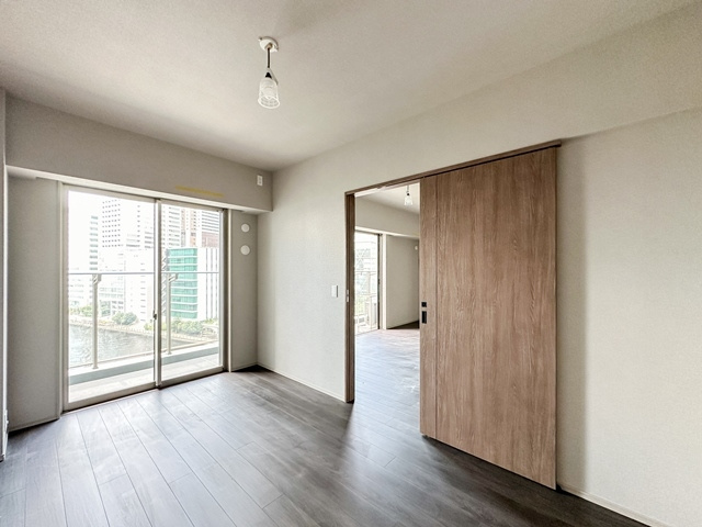 【居間・リビング】 | ロイヤルパークス品川 | ※写真は同タイプ住戸です。