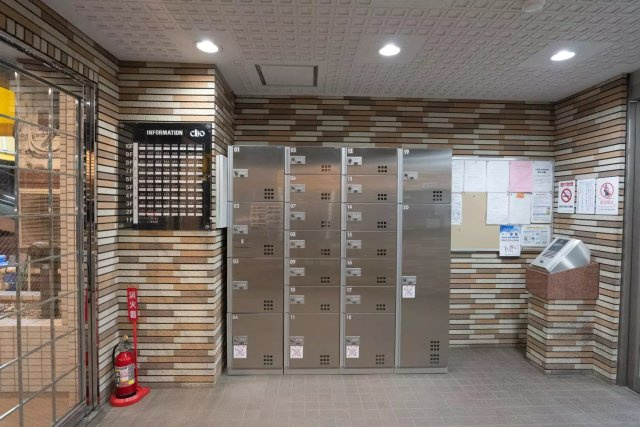 AP1172 クリオ神奈川新町壱番館 304のエントランス|



