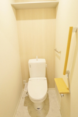 快適に使用できる温水洗浄便座です★