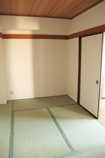 ★和室６帖／押入れがついたなごみの空間★