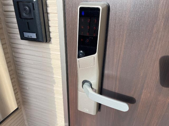 ソラナの内装|電子ロック