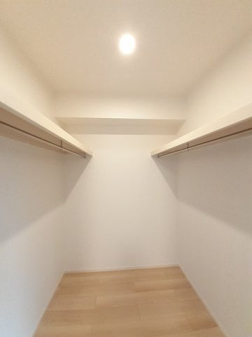 ヴィラ　シャングリラ直江町　Ａの収納