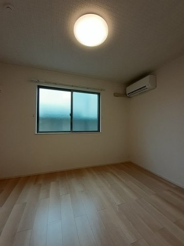 ヴィラ　シャングリラ直江町　Ａの内装