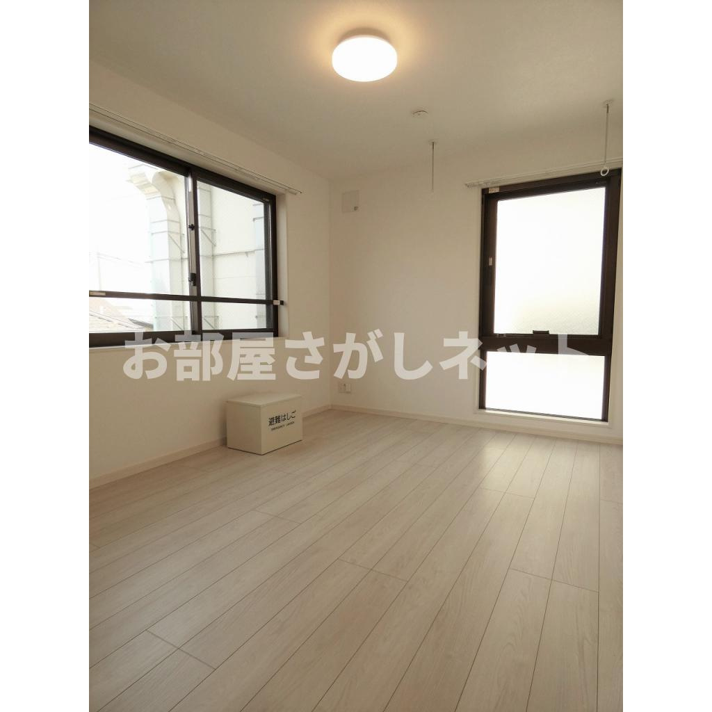 ＴＨＥ　ＰＲＥＣＩＯＵＳ　池袋本町【おとり物件なし】#学生・社会人にオススメ！初期費用分割払いOK！の居間・リビング