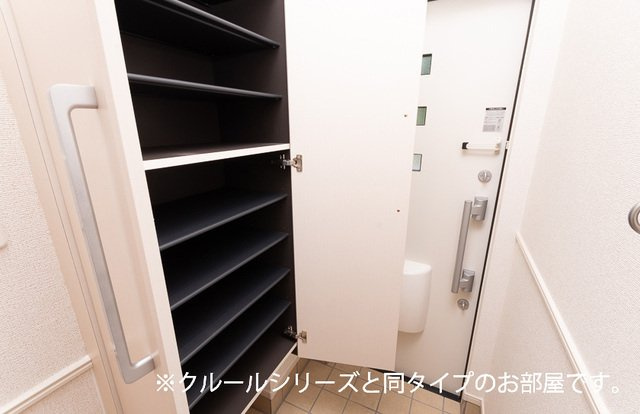 ウエスタン　ヴィレッジⅠの玄関