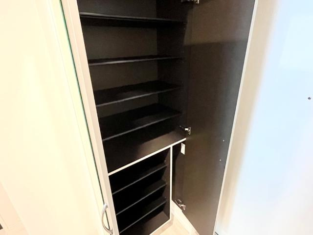 Ｇｒａｎｄ　Ｓｏｌｅｉｌ大須白川の収納|下駄箱