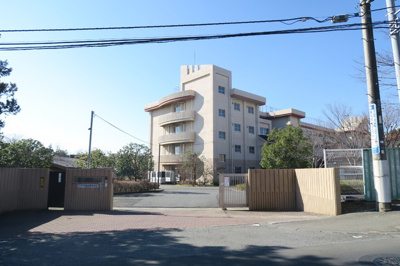 八王子市立宮上中学校まで1300m