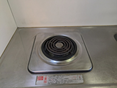 電気コンロ１口付です♪※清掃前です。