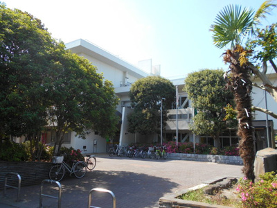府中市立住吉図書館まで450ｍ
