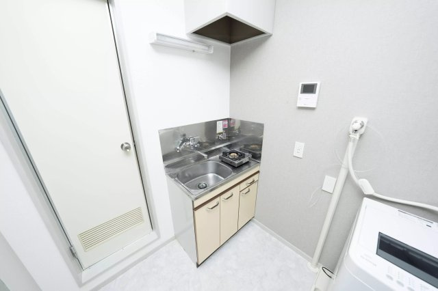 AP589 クロノス和泉East 101のキッチン|




