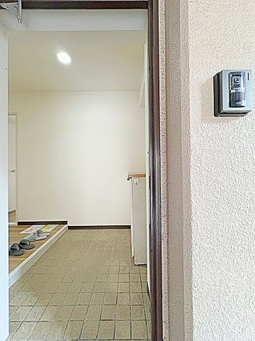 レジデンス翔の玄関