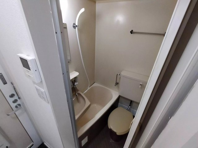 AP423 ライブコア東伏見 202のトイレ|



