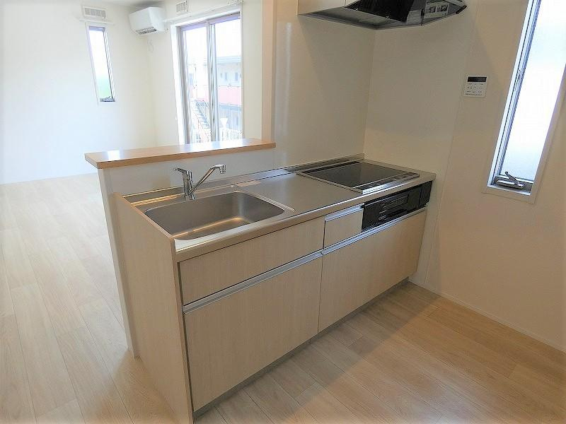 三沢５丁目戸建のキッチン