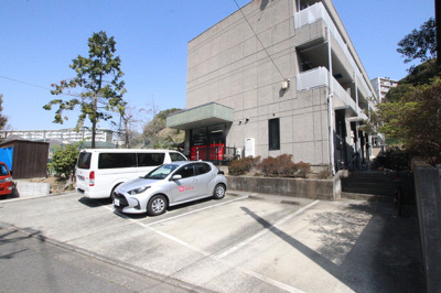 敷地内駐車場(空き確認要)