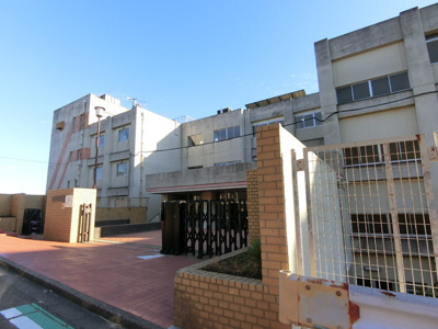 藤沢市立高谷小学校まで700ｍ