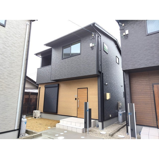 Ｌａｎｄ　ｃｏｕｒｔ　高田橋駅の外観|C
