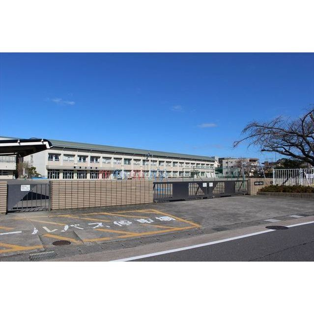 岐阜市柳津町丸野４丁目の倉庫の周辺|柳津小学校