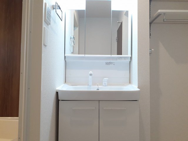 コート・エアリーの洗面所|使いやすい洗面所です