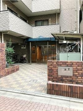 【エントランス】
