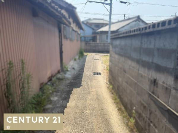 和歌山市上野　土地の前面道路含む現地写真