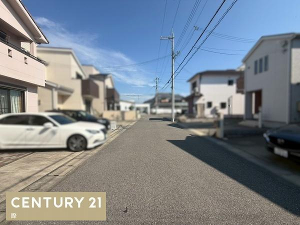泉南郡田尻町吉見　中古戸建の前面道路含む現地写真