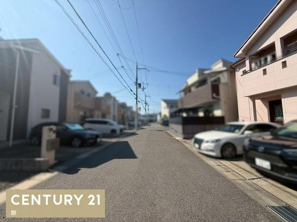 泉南郡田尻町吉見　中古戸建の前面道路含む現地写真
