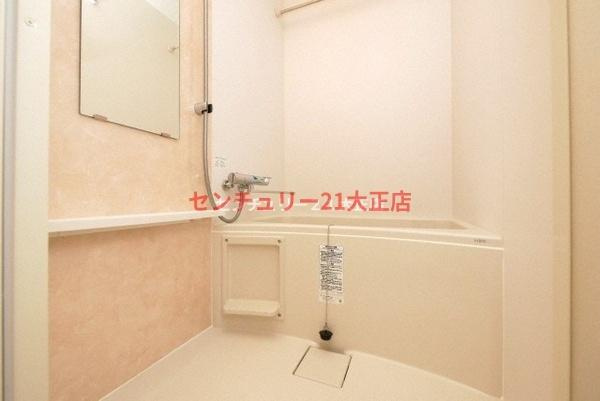 エスリード弁天町ルシェンテの浴室