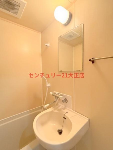 大阪市港区弁天２丁目の賃貸マンションの洗面所