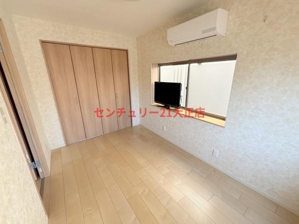 大阪市港区築港４丁目の賃貸マンションの洋室