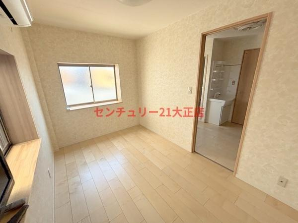 大阪市港区築港４丁目の賃貸マンションの洋室