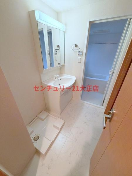 プロシード弁天町の洗面所
