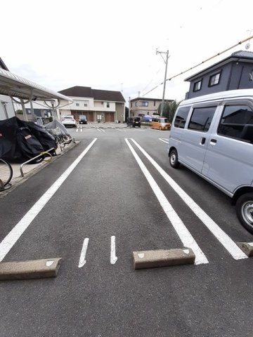 ブライドガーデンⅠ　Ｂの駐車場