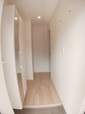 シャルム６番館　Ｃの玄関