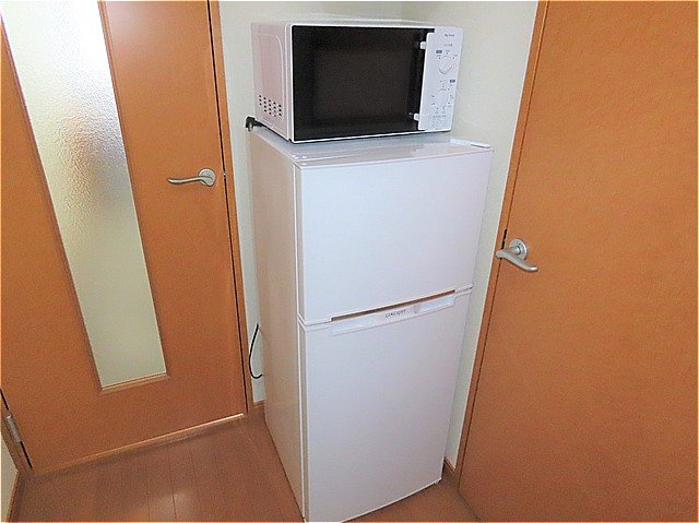 レオパレス御所のその他|電子レンジ、冷蔵庫完備